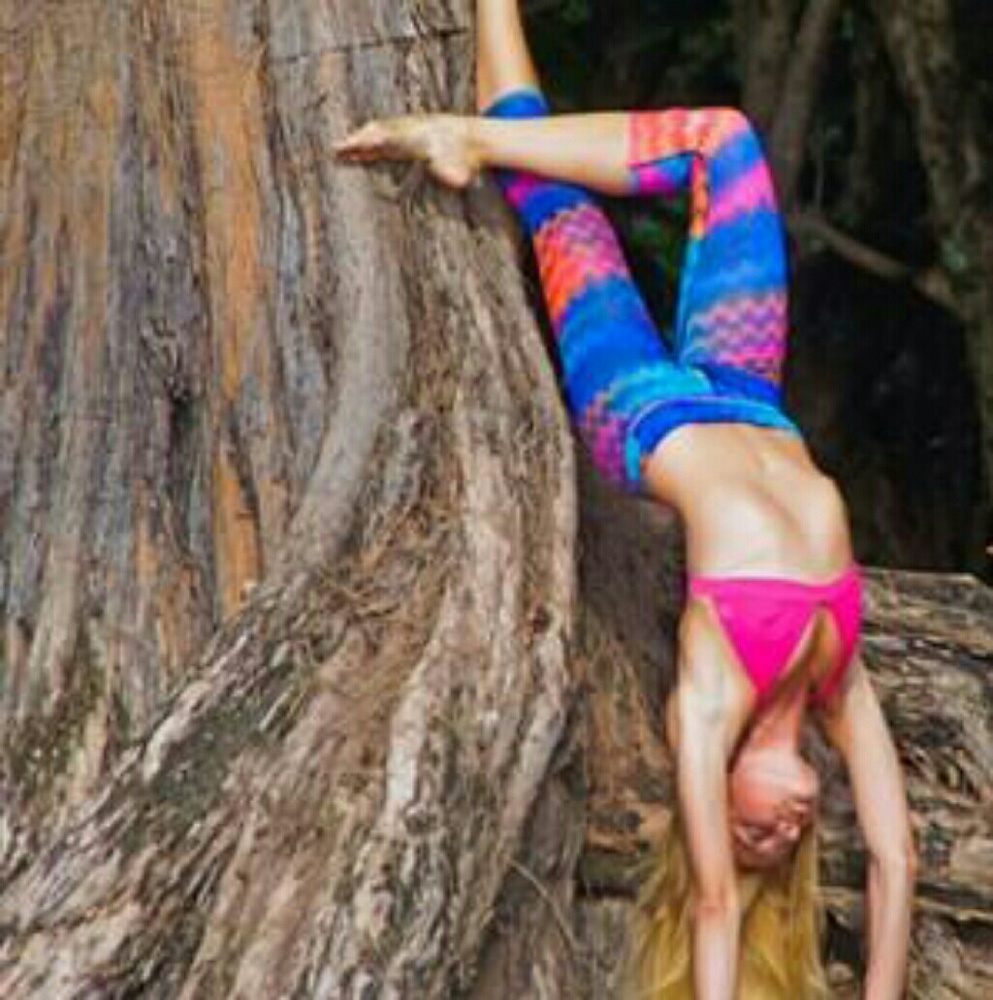 Festival Studio yoga crops by KOS USA, XS